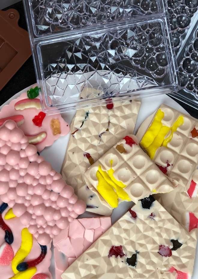 Chocolates feitos com formas Silver Chef