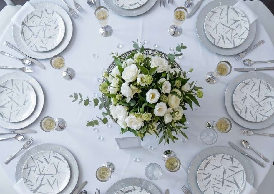 Mesa posta com a linha Silver Premium